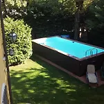 Mirano Alojamento de Acomodação e Pequeno-almoço 4*